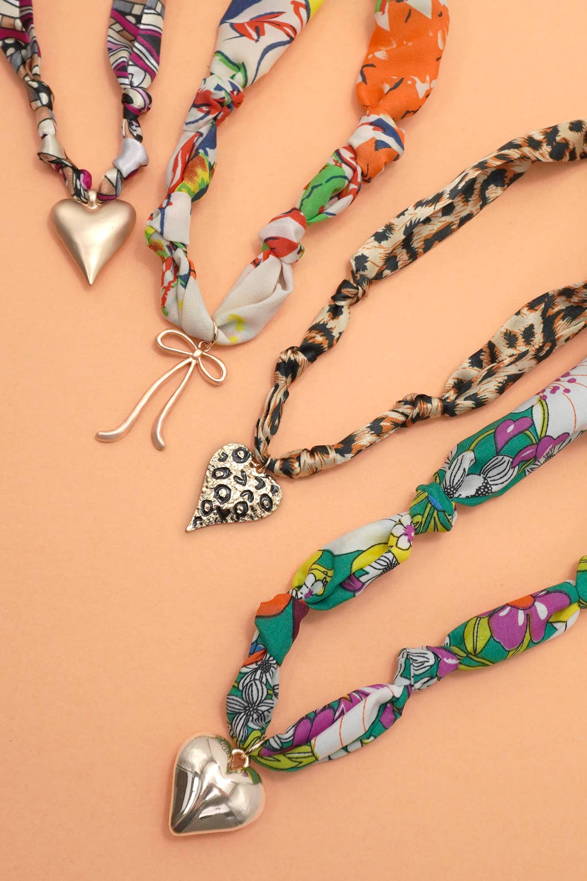 HANDMADE SCARF CHARM NECKLACE | 80N91790