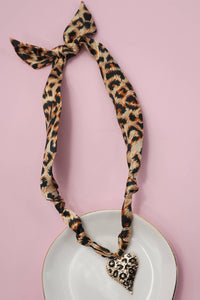 HANDMADE SCARF CHARM NECKLACE | 80N91790