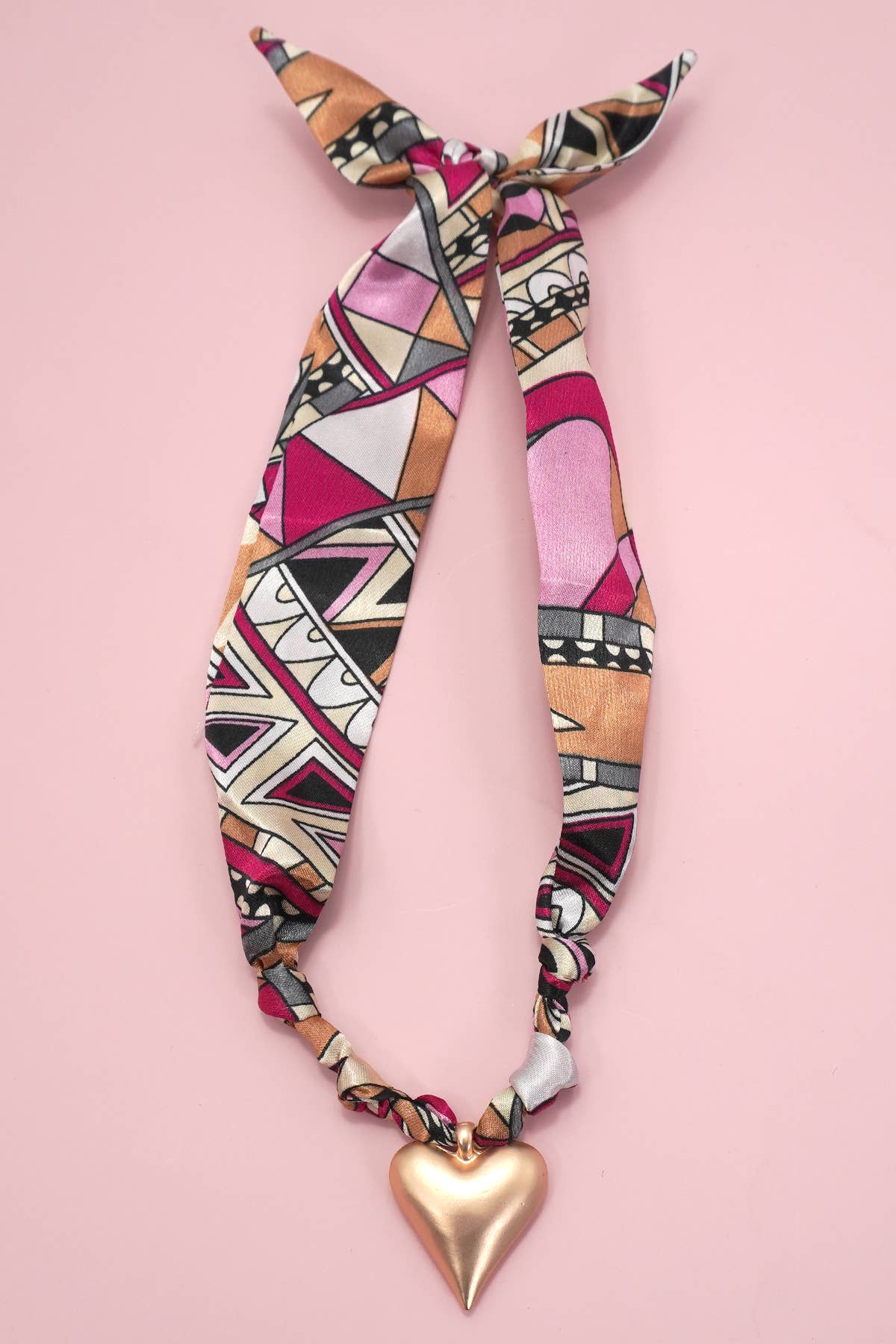 HANDMADE SCARF CHARM NECKLACE | 80N91790